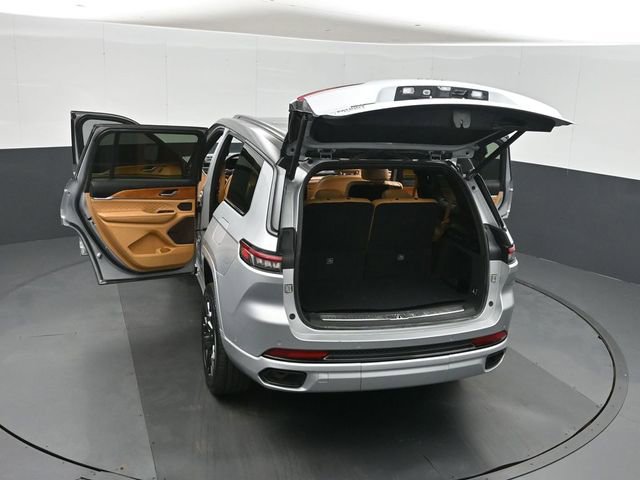 Used 2023 Jeep Grand Cherokee L Summit AWD/4WD image 55
