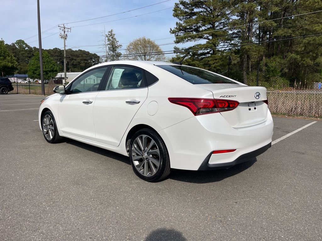 Used 2021 Hyundai Accent Limited w/ Cargo Package FWD image 7