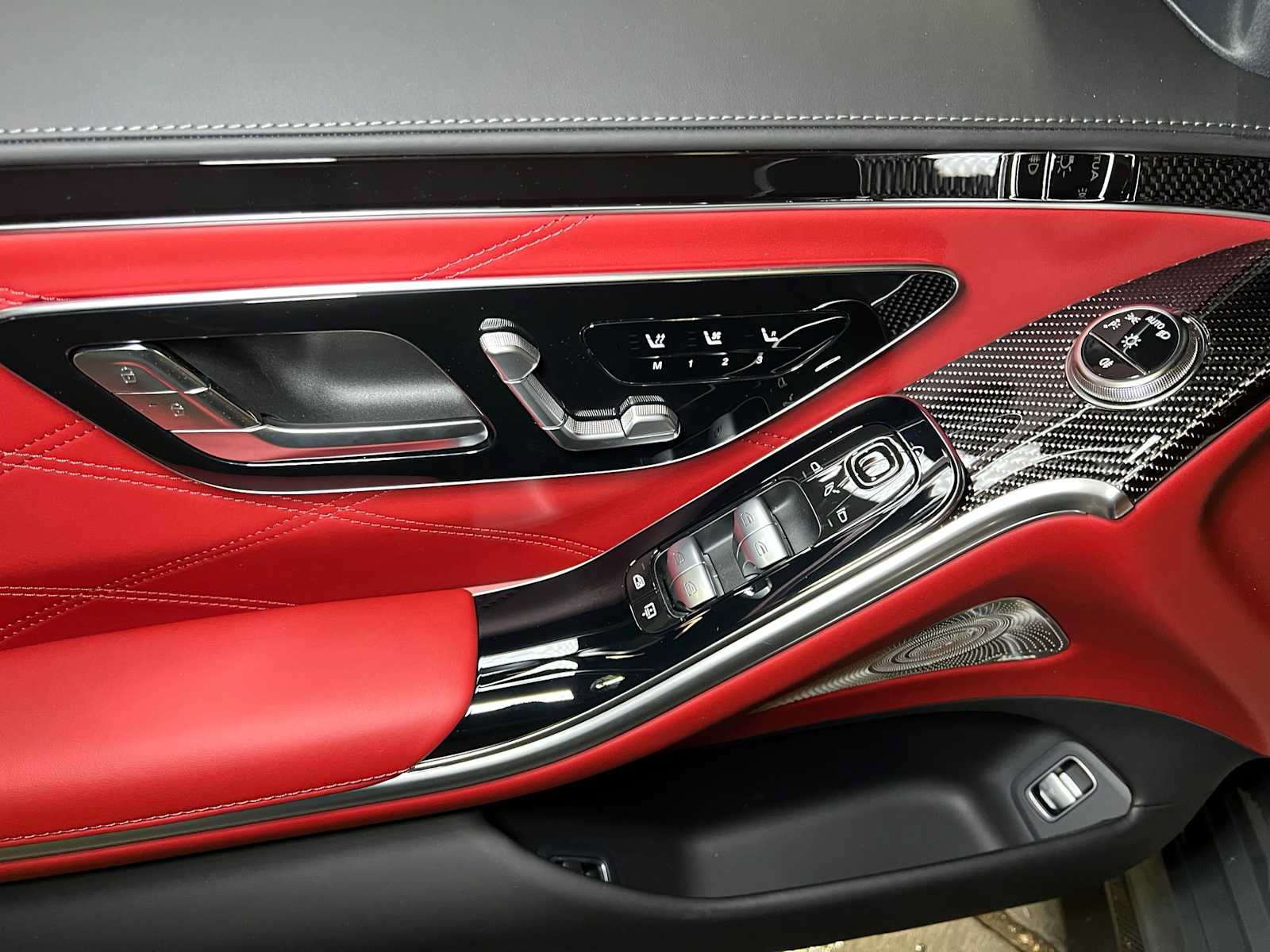 New 2026 Mercedes-Benz S 63 AMG S image 24