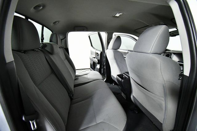 Used 2016 Toyota Tacoma SR5 w/ SR5 Appearance Package (DN) image 23