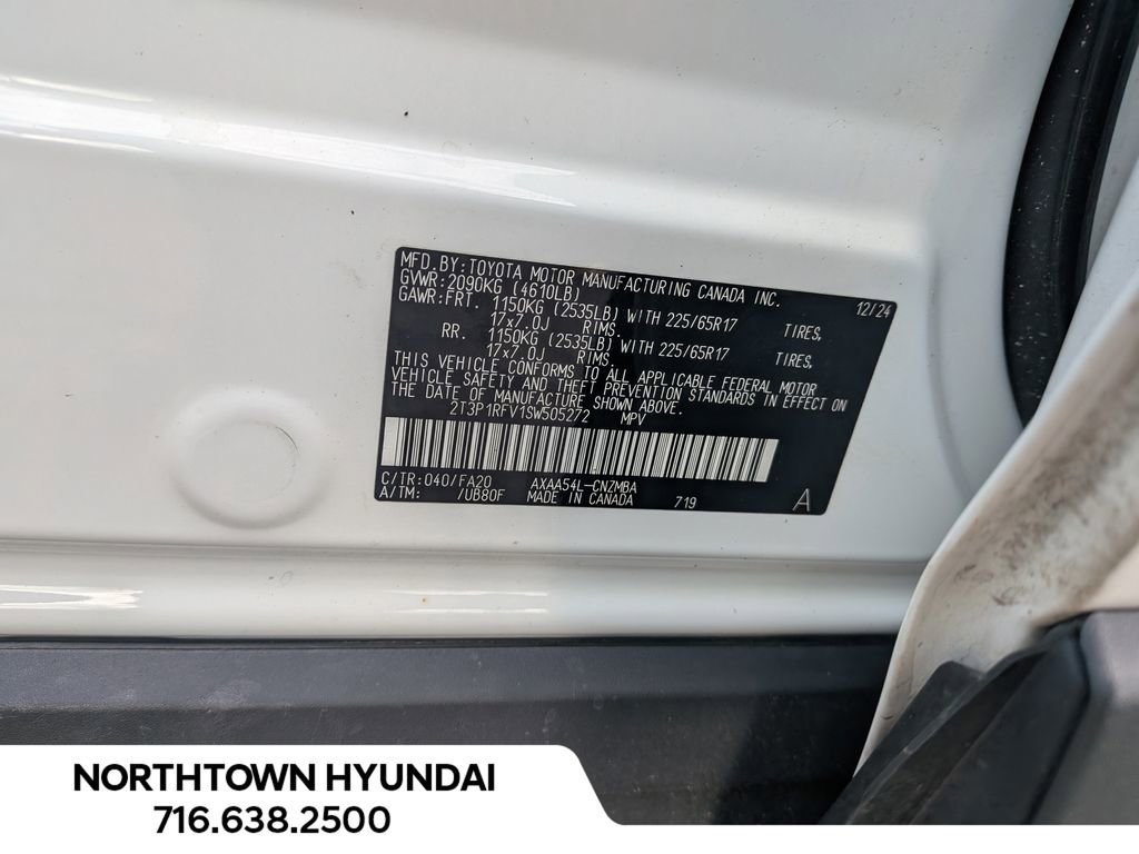 Used 2025 Toyota RAV4 XLE image 37