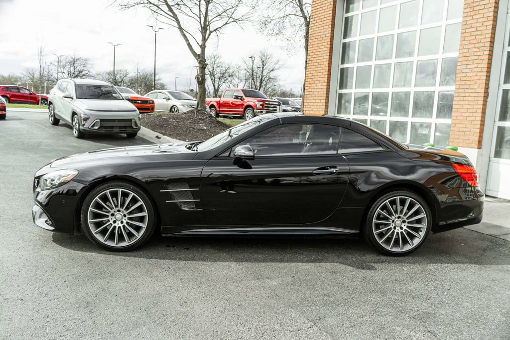 Used 2017 Mercedes-Benz SL 450 w/ Premium I Package image 38
