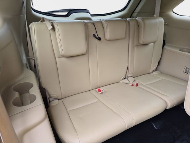 Used 2018 Toyota Highlander XLE image 16