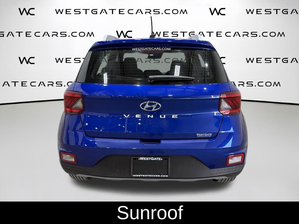 Used 2023 Hyundai Venue SEL image 7