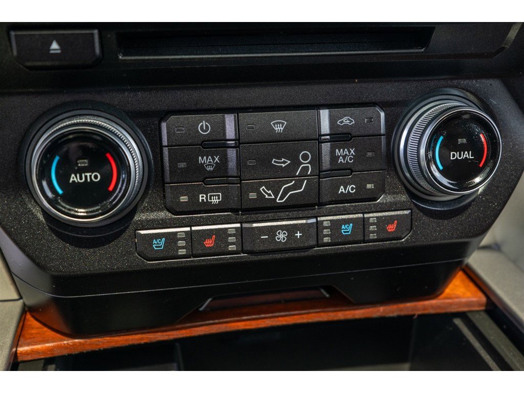 Used 2018 Ford F250 King Ranch w/ King Ranch Ultimate Package AWD/4WD image 26