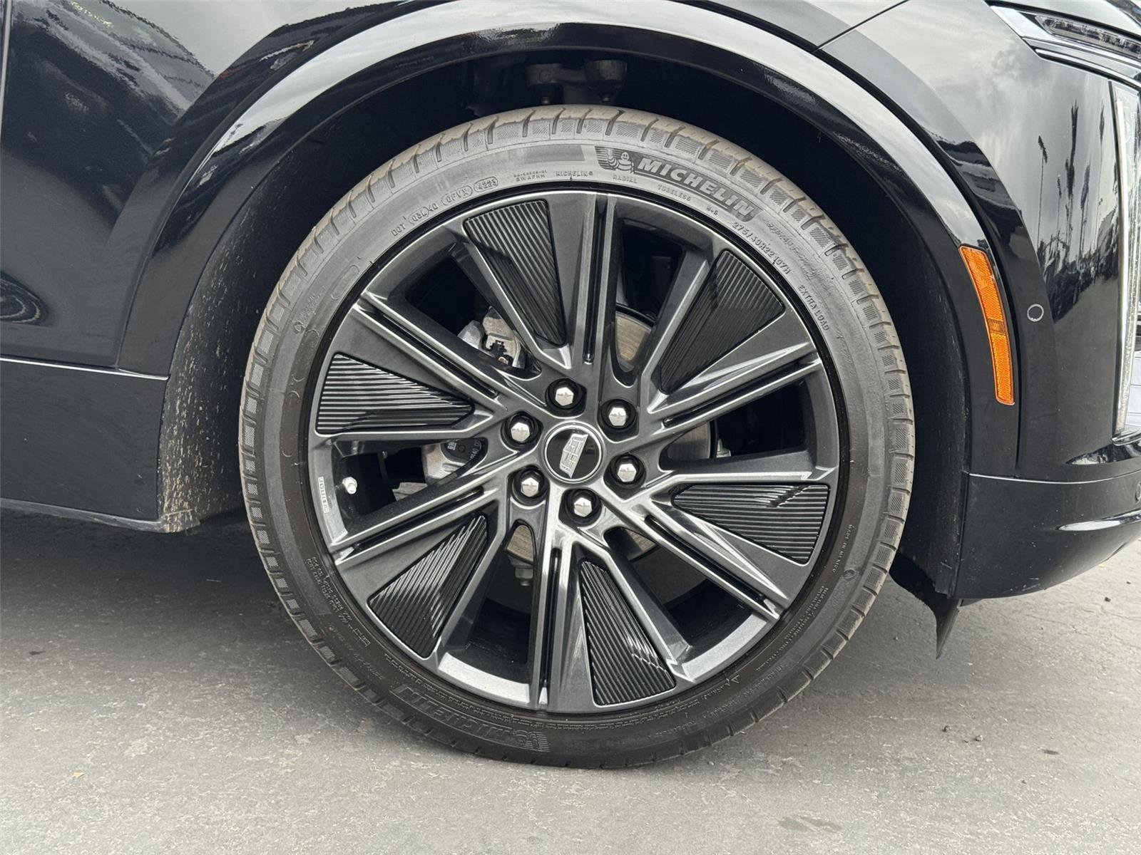 Used 2024 Cadillac Lyriq Sport image 6