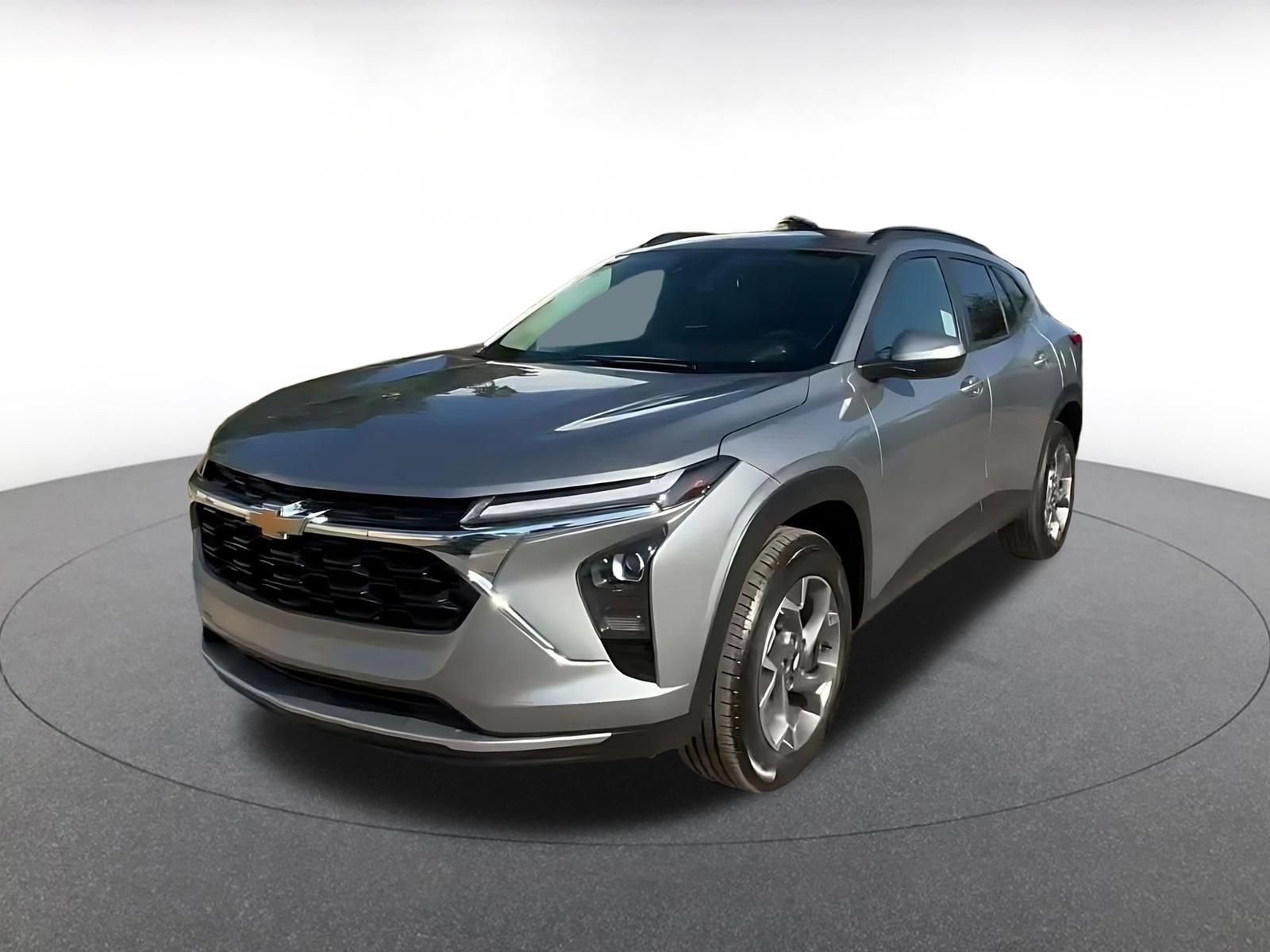 Used 2025 Chevrolet Trax LT FWD image 6