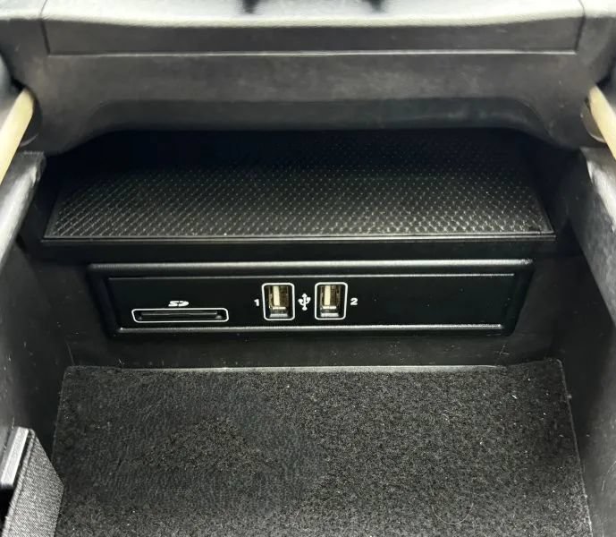 Used 2015 Mercedes-Benz C 300 4MATIC Sedan image 37
