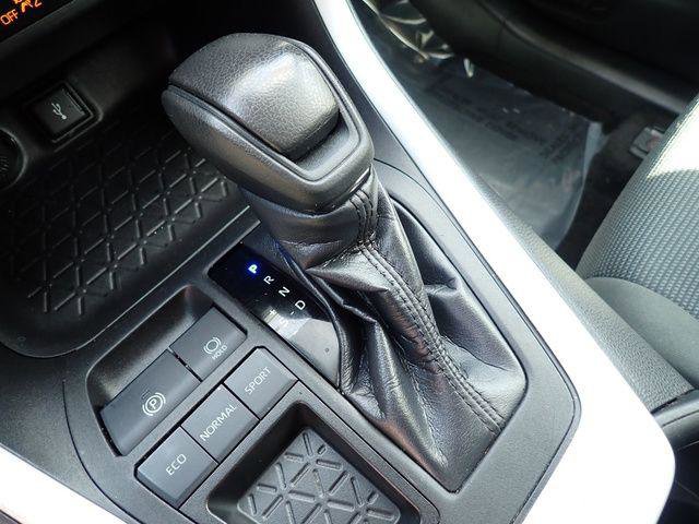 Certified 2022 Toyota RAV4 LE w/ Carpet Mat Package (TMS) FWD image 24