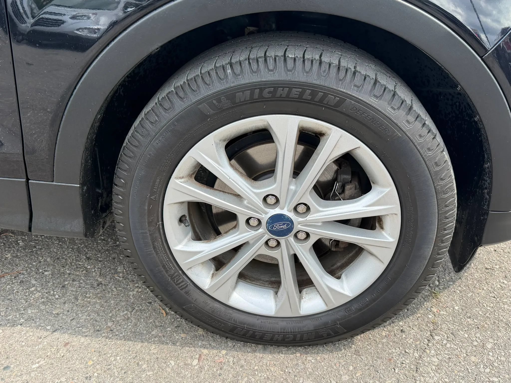 Used 2019 Ford Escape SE FWD image 12