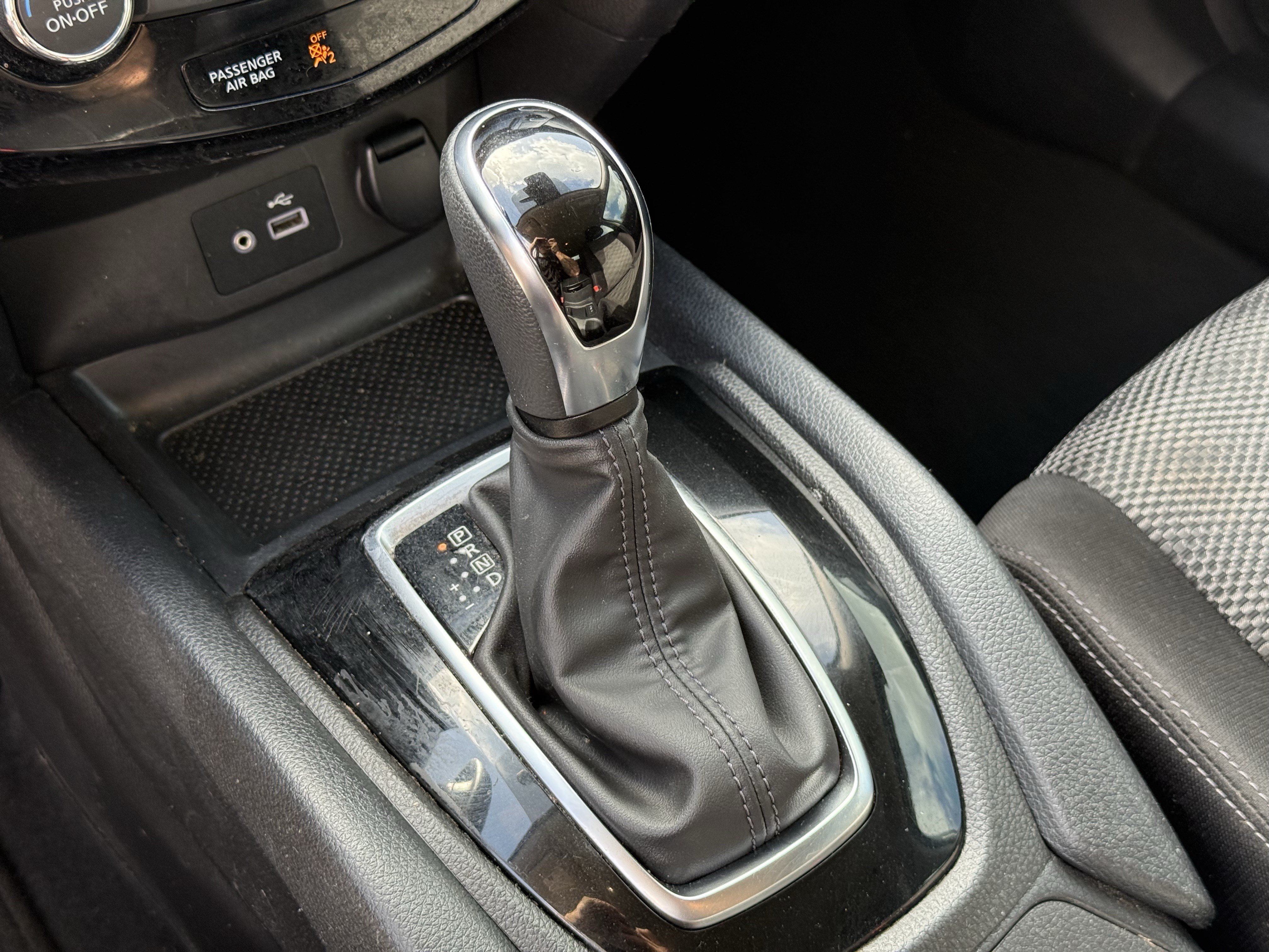 Used 2022 Nissan Rogue Sport SV FWD image 23