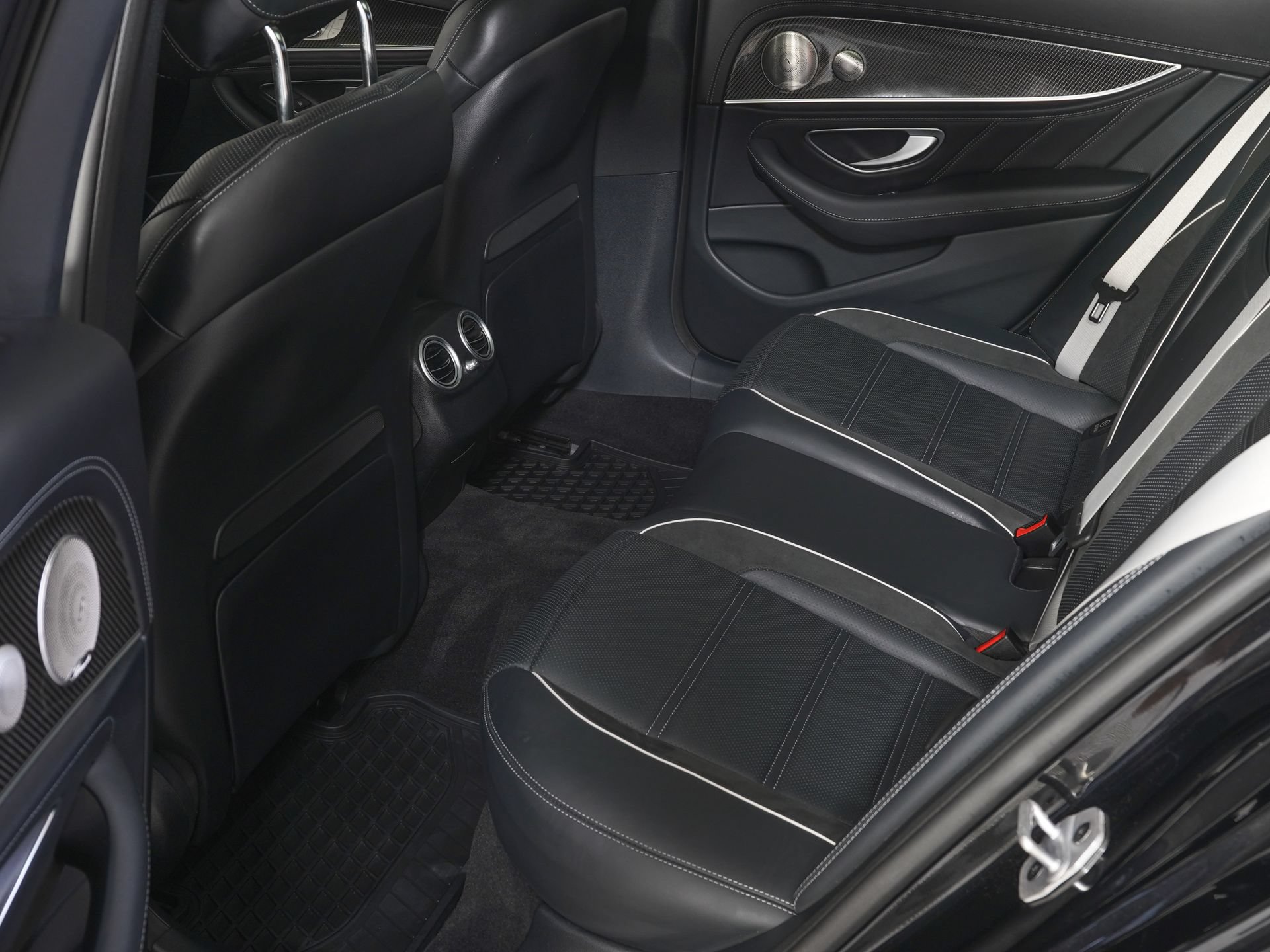 Used 2023 Mercedes-Benz E 63 AMG S image 12