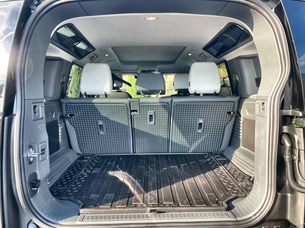 New 2026 Land Rover Defender 110 S AWD/4WD image 18