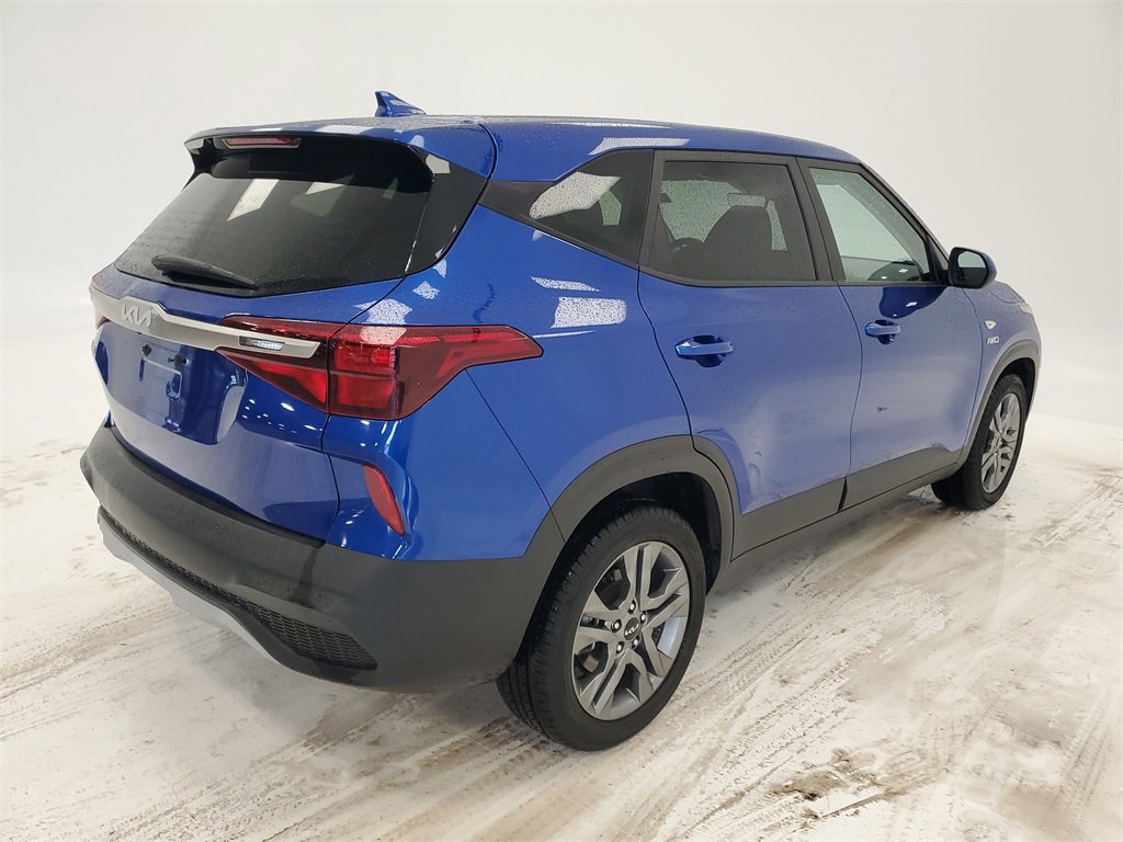 Certified 2022 Kia Seltos LX image 6