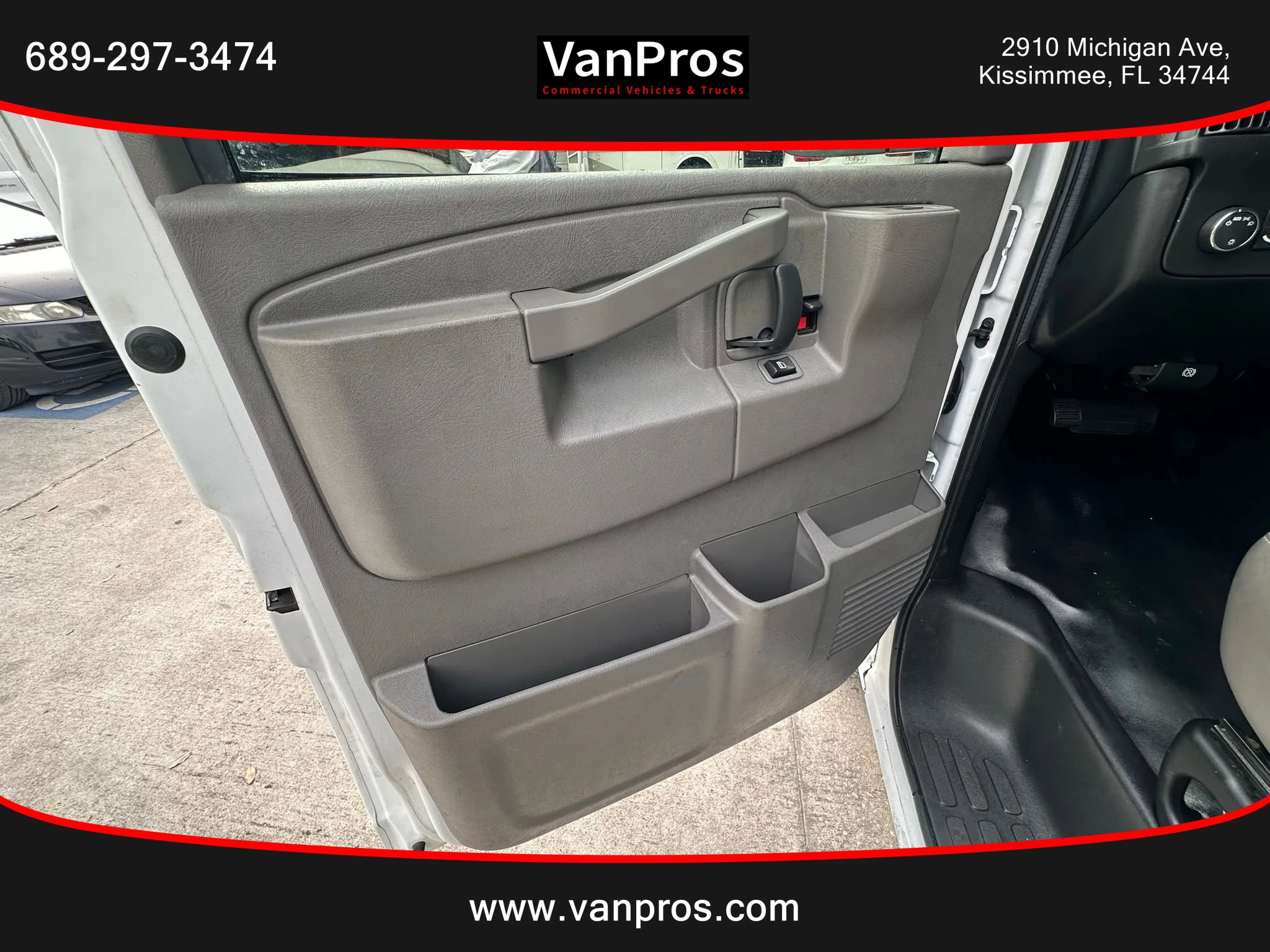 Used 2017 Chevrolet Express 2500 image 8