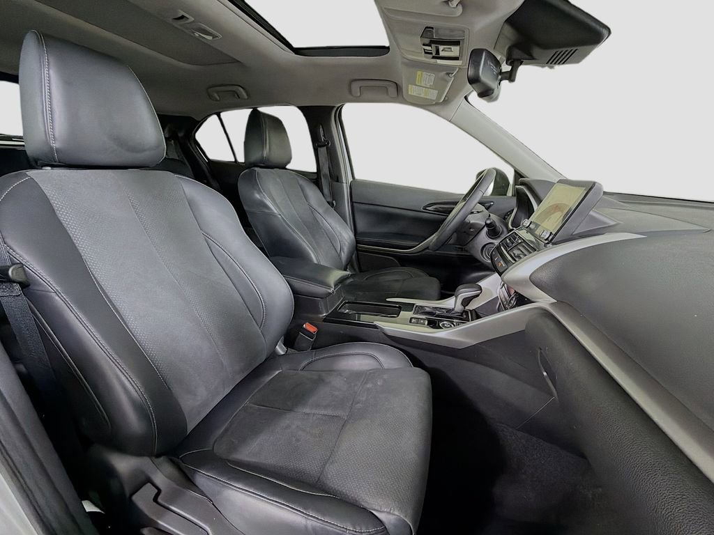 Used 2023 Mitsubishi Eclipse Cross SEL image 31
