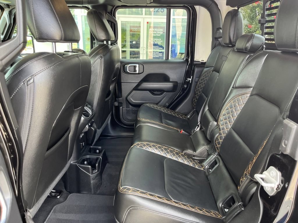 Used 2022 Jeep Gladiator Overland AWD/4WD image 13