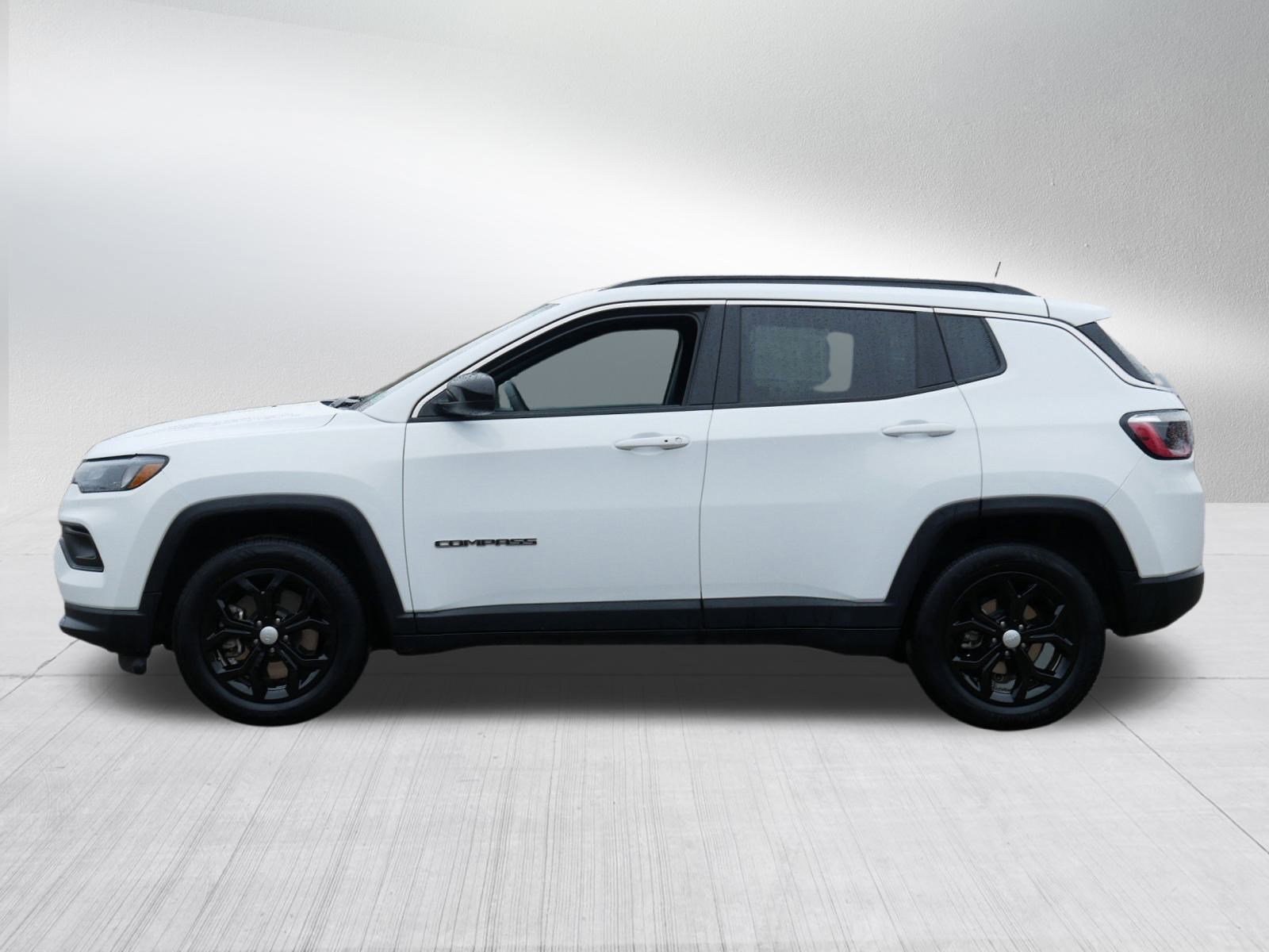 Certified 2024 Jeep Compass Latitude image 4