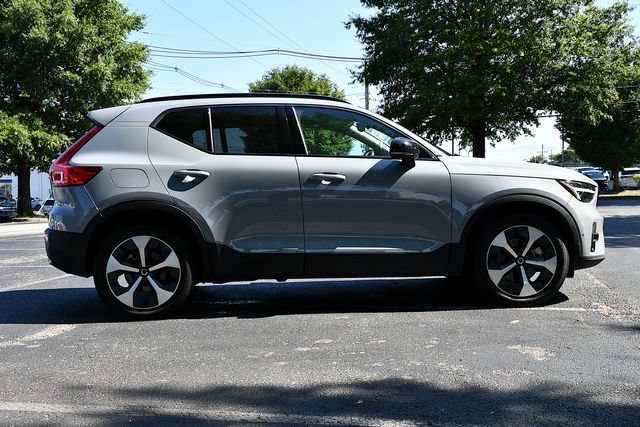 Certified 2026 Volvo XC40 B5 Plus AWD/4WD image 8