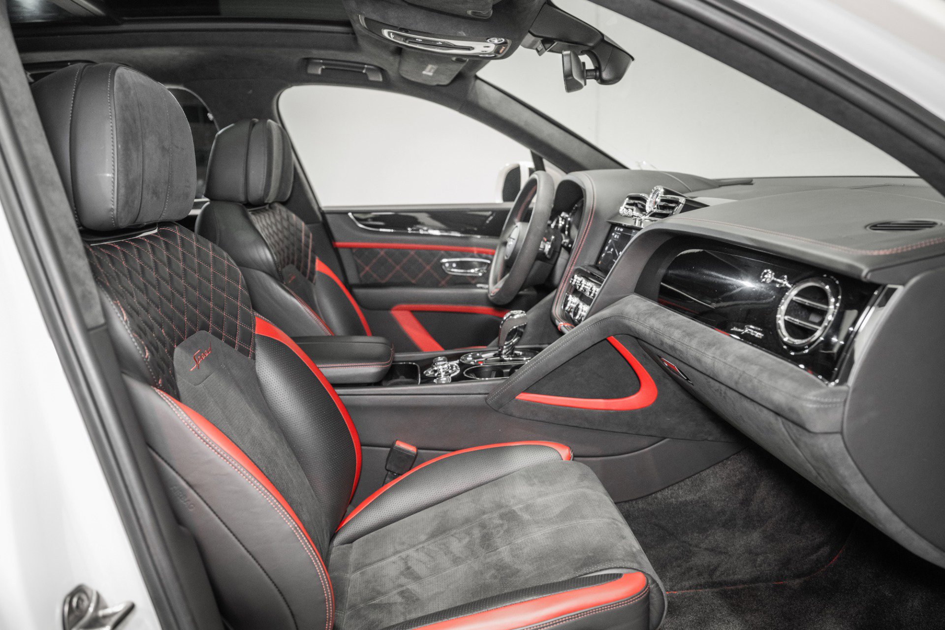 Used 2021 Bentley Bentayga Speed image 2