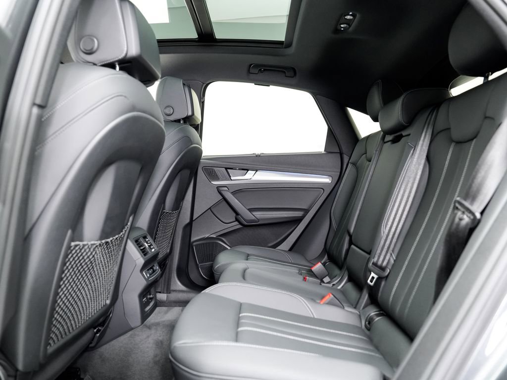 Certified 2022 Audi Q5 2.0T Prestige w/ Prestige Package AWD/4WD image 23