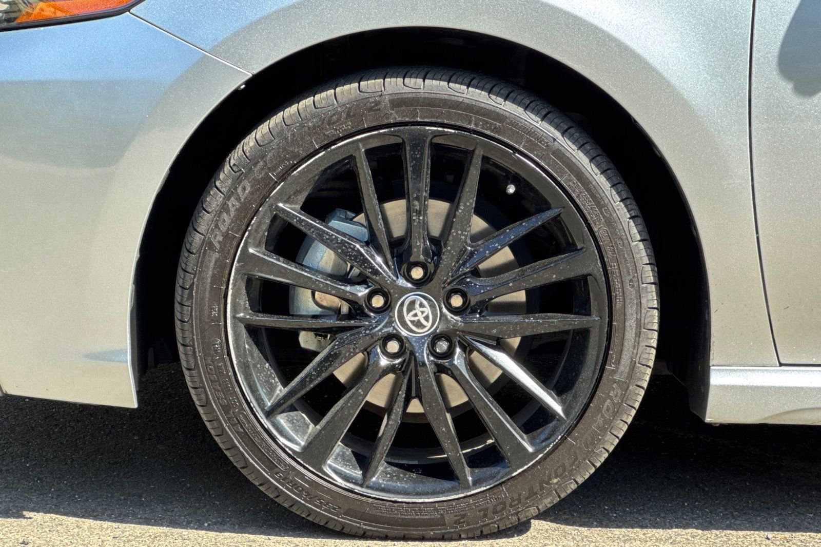 Used 2023 Toyota Camry XSE image 23