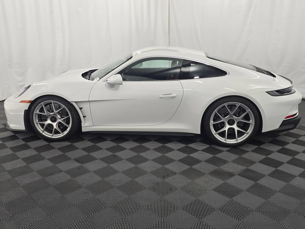 Certified 2024 Porsche 911 GT3 RS RWD image 2
