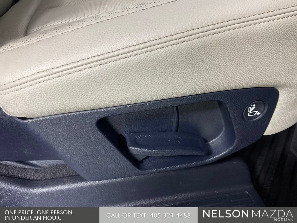 Used 2022 Hyundai Palisade SEL w/ Premium Package FWD image 34