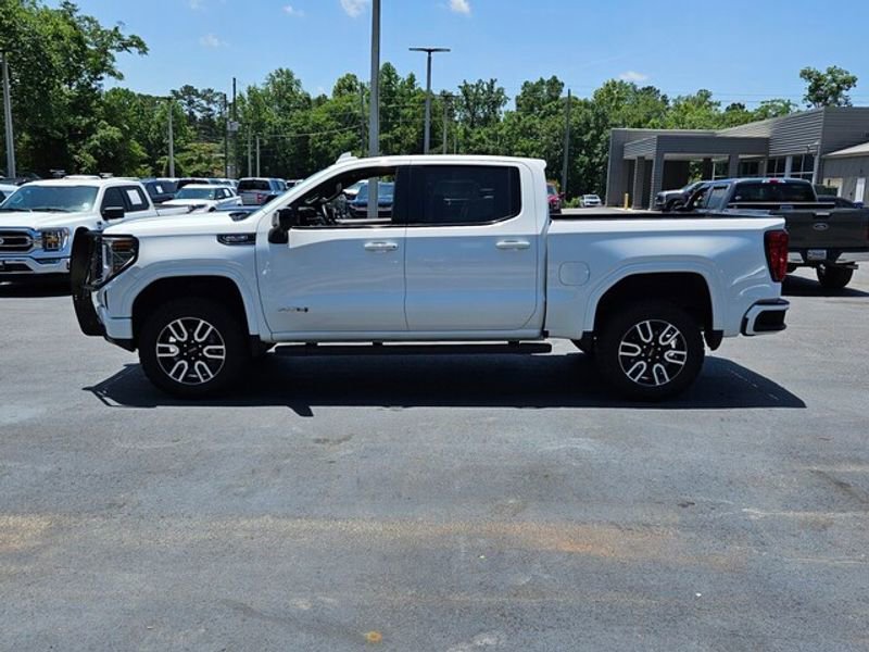 Used 2024 GMC Sierra 1500 AT4 w/ AT4 Preferred Package image 5