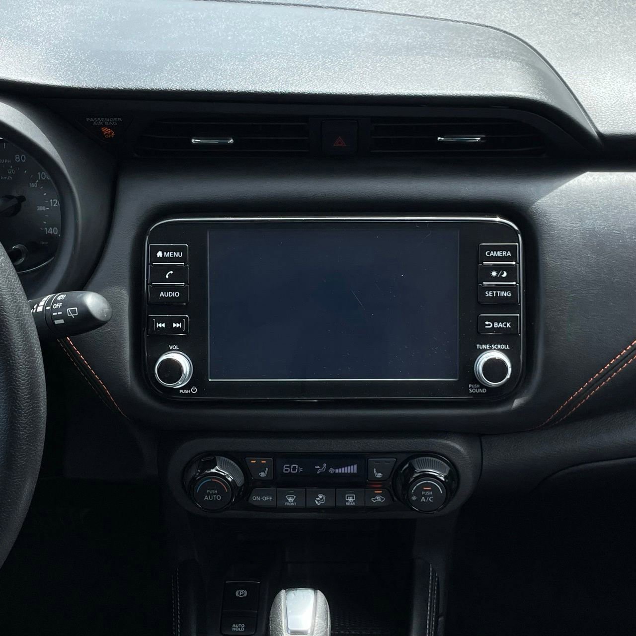 Used 2024 Nissan Kicks SR w/ SR Premium Package FWD image 19