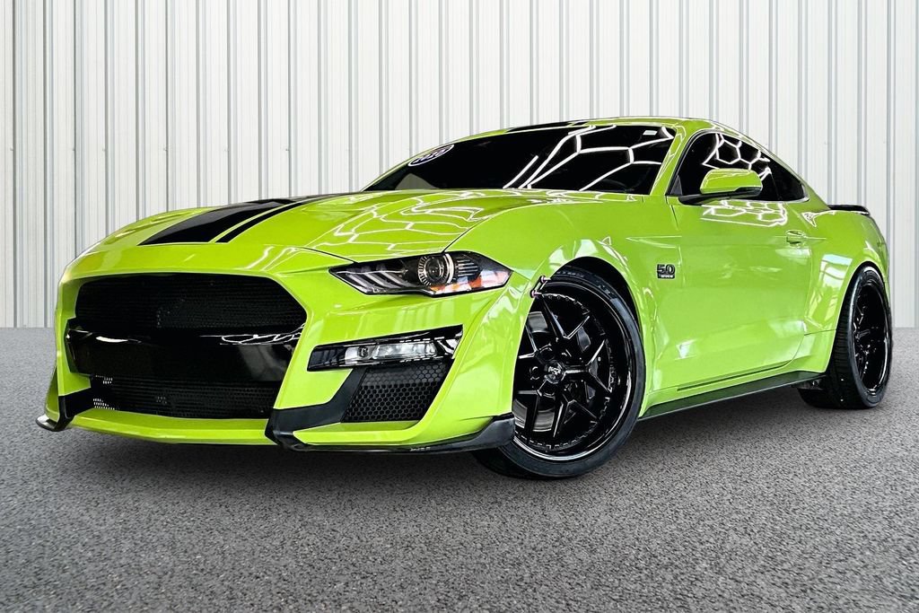 Used 2020 Ford Mustang GT Premium w/ GT Performance Package RWD image 3