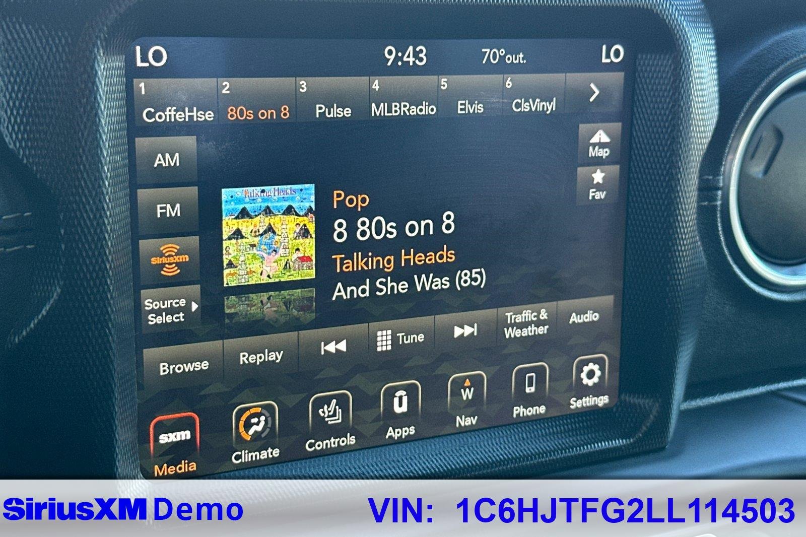 Used 2020 Jeep Gladiator Overland image 28