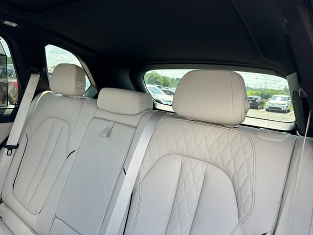 Used 2025 BMW X5 M60i w/ Executive Package AWD/4WD image 22