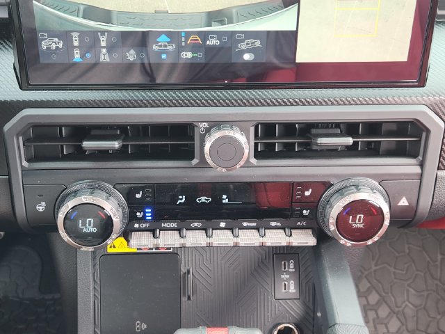 Used 2025 Toyota Tacoma TRD Pro AWD/4WD image 14