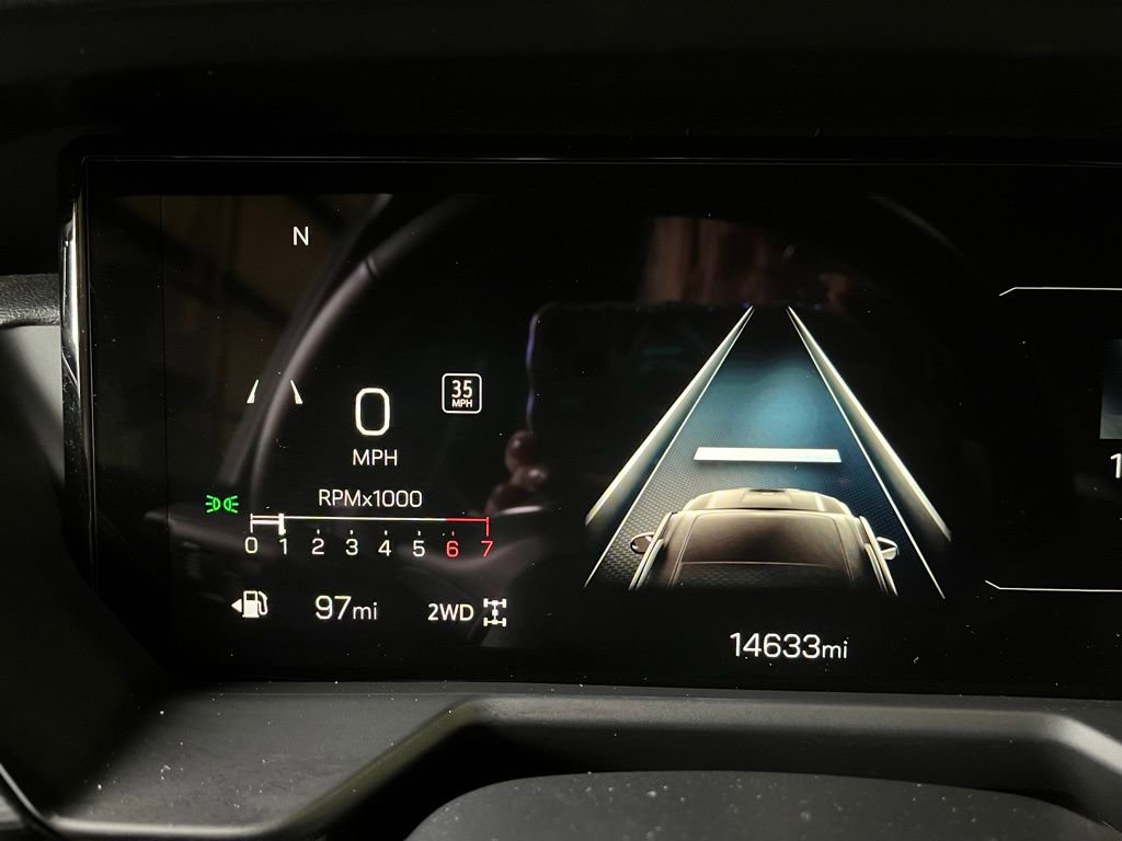 Used 2025 GMC Acadia Elevation image 32