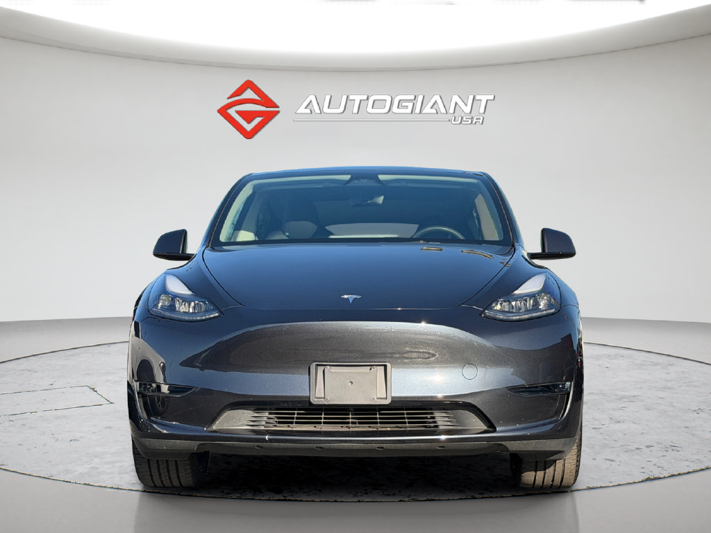 Used 2024 Tesla Model Y Long Range RWD image 13