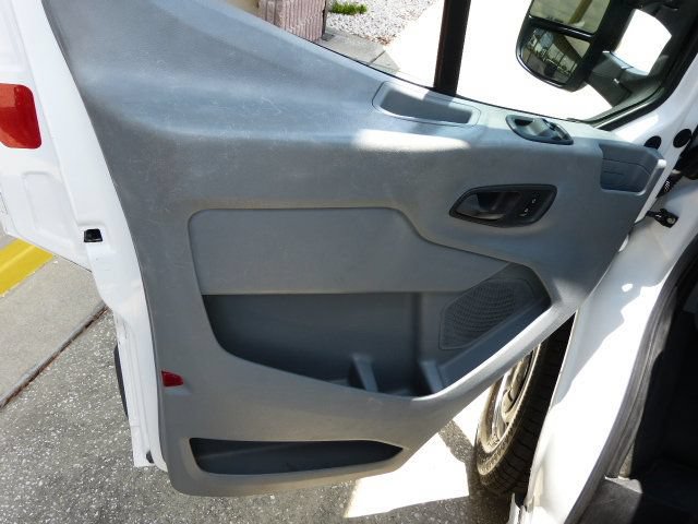 Used 2018 Ford Transit 250 138 RWD image 21