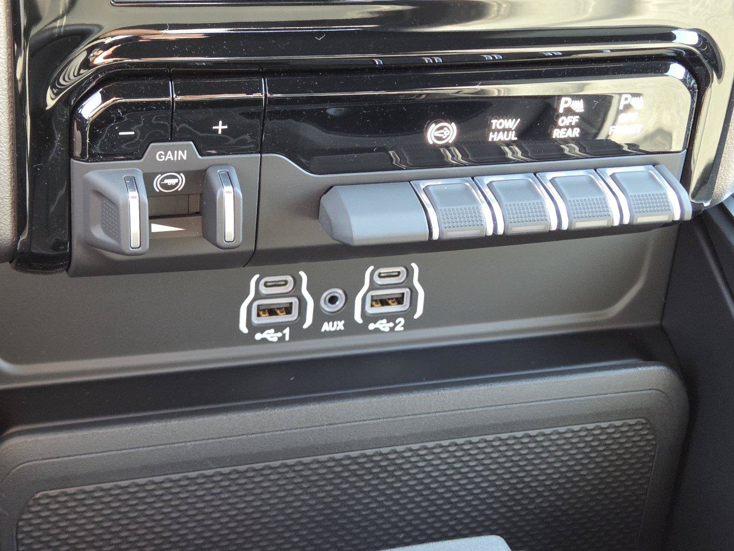 Used 2026 RAM 2500 Big Horn AWD/4WD image 27