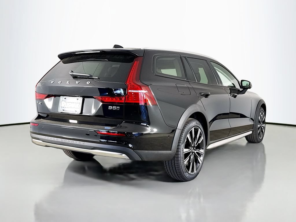 New 2026 Volvo V60 B5 Cross Country Ultra w/ Climate Package AWD/4WD image 7