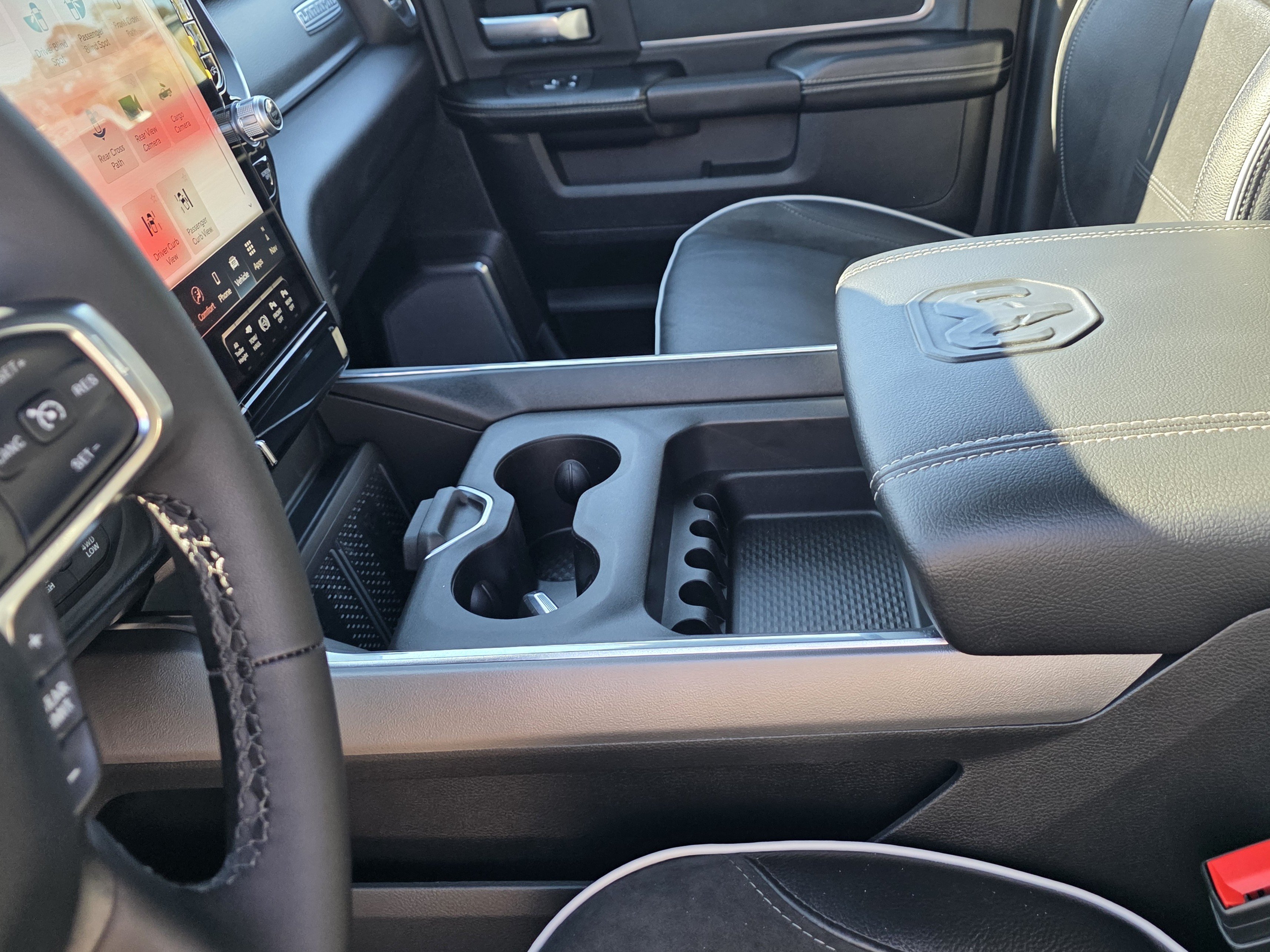 New 2026 RAM 3500 Laramie w/ Max Tow Package AWD/4WD image 13