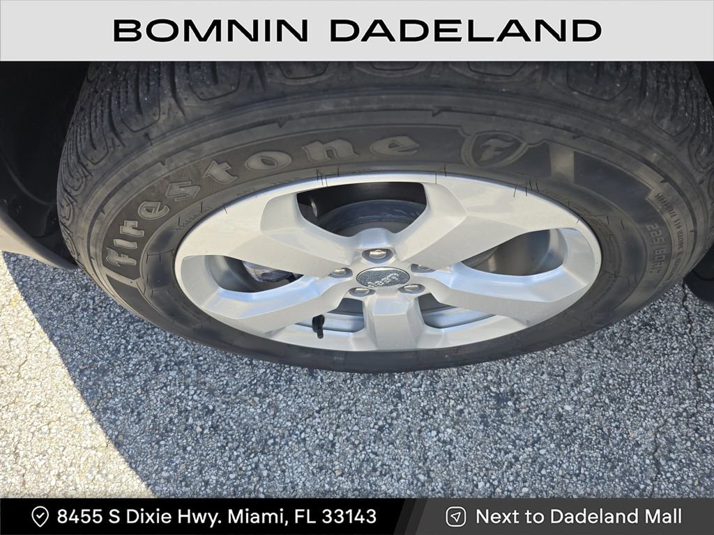 Used 2021 Jeep Compass Latitude image 11