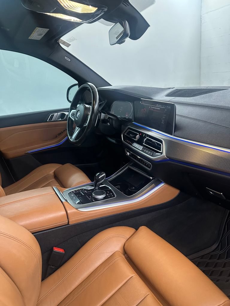 Used 2021 BMW X5 xDrive40i w/ M Sport Package AWD/4WD image 36