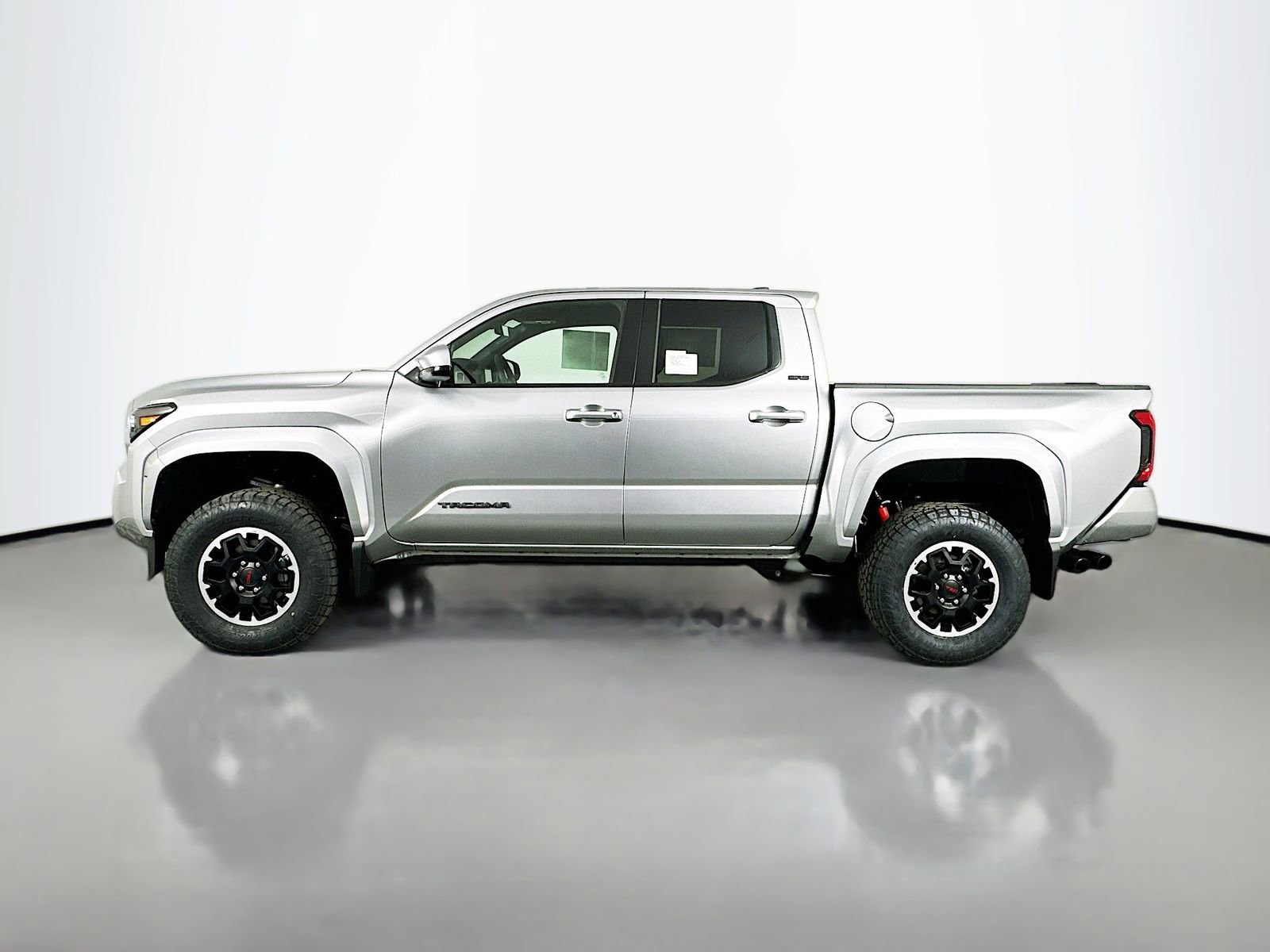New 2025 Toyota Tacoma SR5 image 4