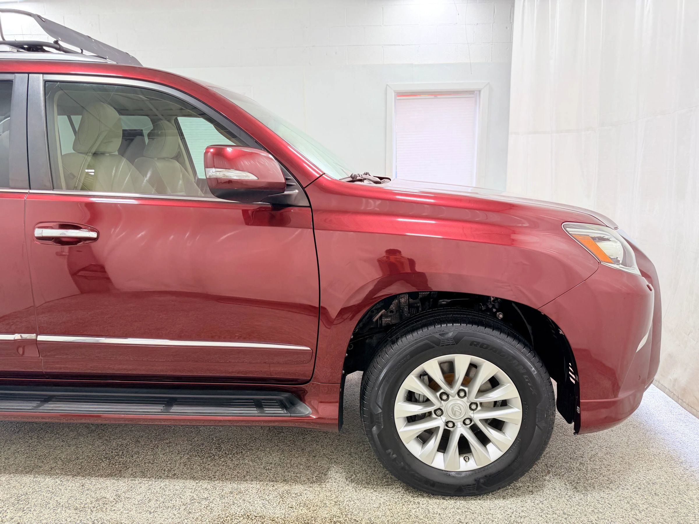 Used 2017 Lexus GX 460 Premium w/ Premium Package AWD/4WD image 8
