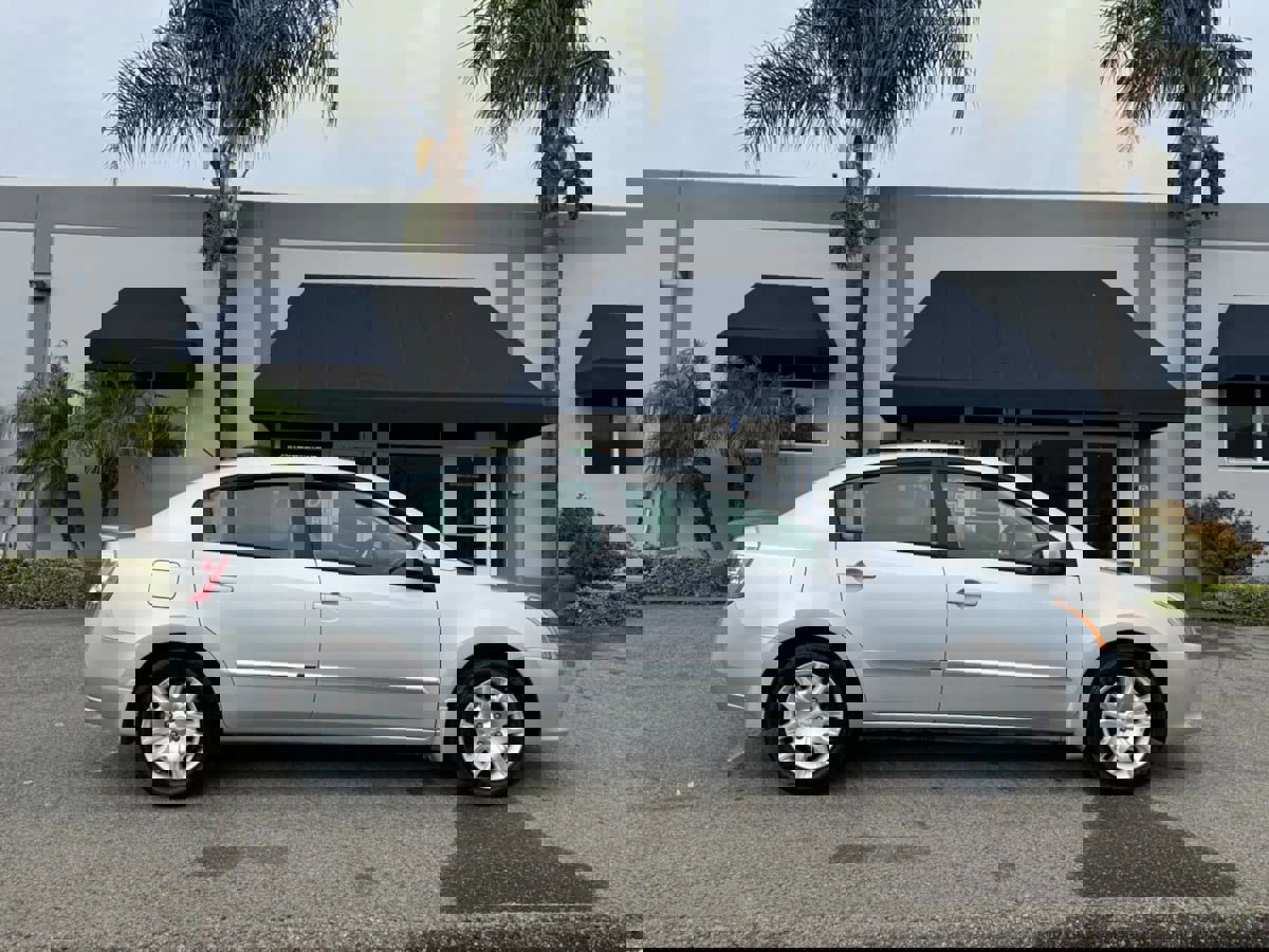 Used 2012 Nissan Sentra 2.0 S image 4