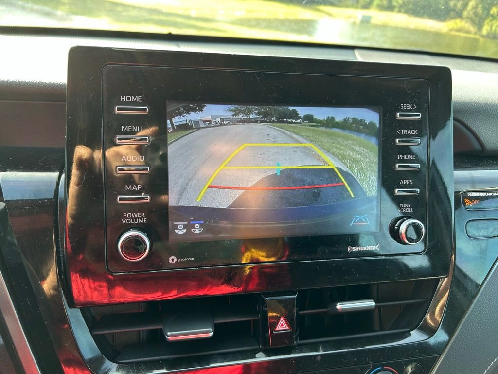 Used 2024 Toyota Camry SE image 25