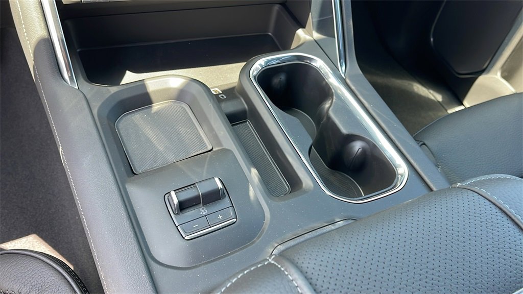 New 2025 GMC Sierra 2500 Denali w/ Denali Reserve Package image 22