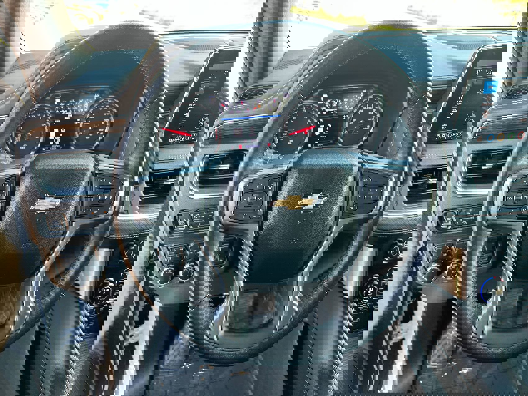 Used 2021 Chevrolet Tahoe Premier w/ Premium Package image 14