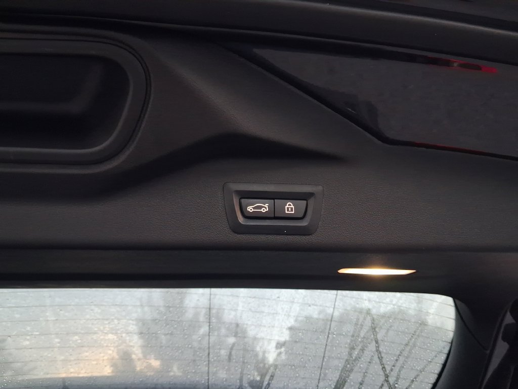 Used 2020 BMW X5 sDrive40i w/ Premium Package RWD image 13