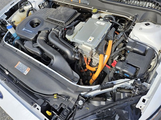 Used 2020 Ford Fusion SE image 18